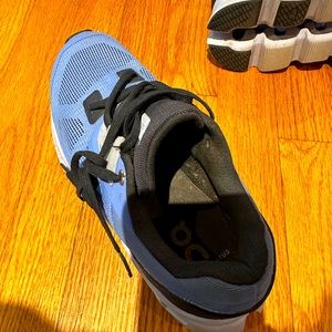 On Clouds used still great condition